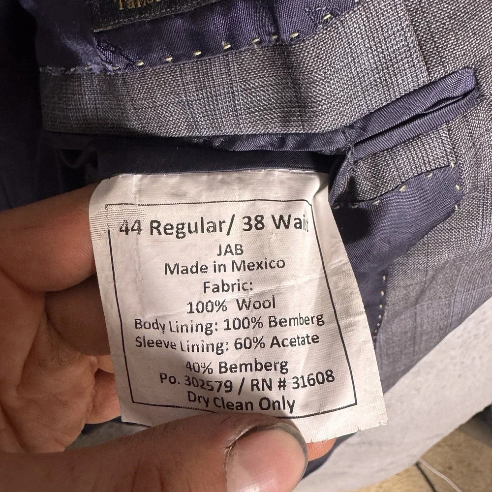 Jos A Bank Reserve Suit Mens 44R 38 Reda 1865 Wool Windowpane 2 Piece Set